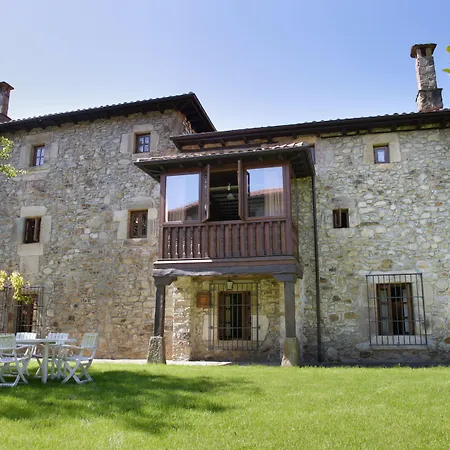 La Torre De La Quintana 4* Liendo