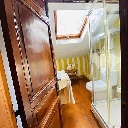 La Torre De La Quintana Гостевой дом Льендо