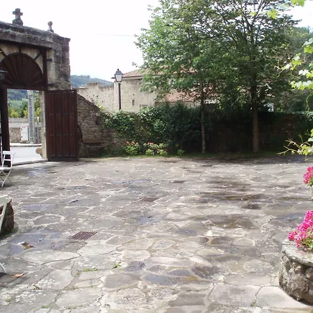 La Torre De La Quintana Льендо