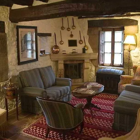 La Torre De La Quintana Гостевой дом Льендо