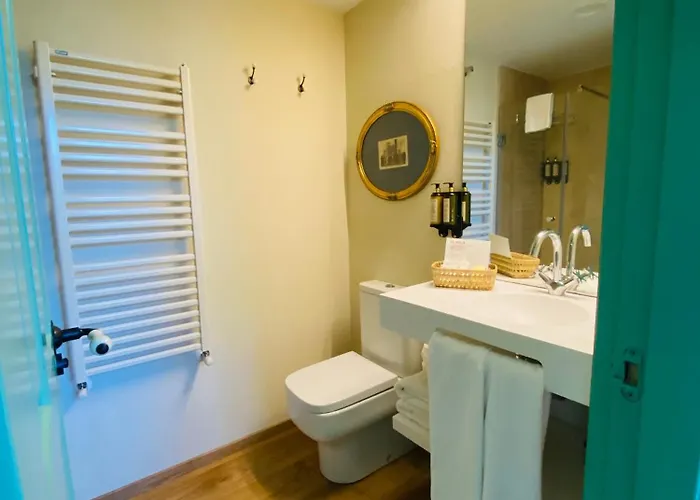 La Torre De La Quintana 4* لييندو